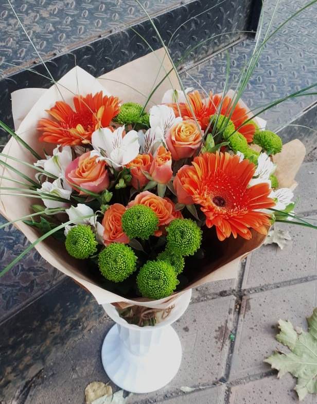Букет цветов из: Герберы, Хризантемы, Альстромерии и Розы в Чапаевске