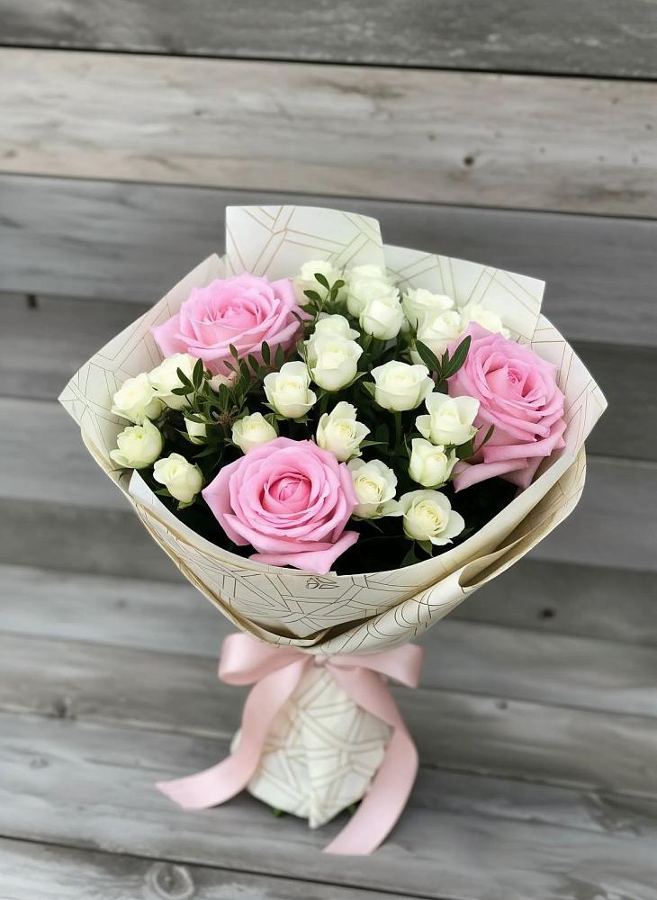 Букет цветов из: Розы в Чапаевске