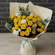 Букет цветов из:  Розы в Чапаевске