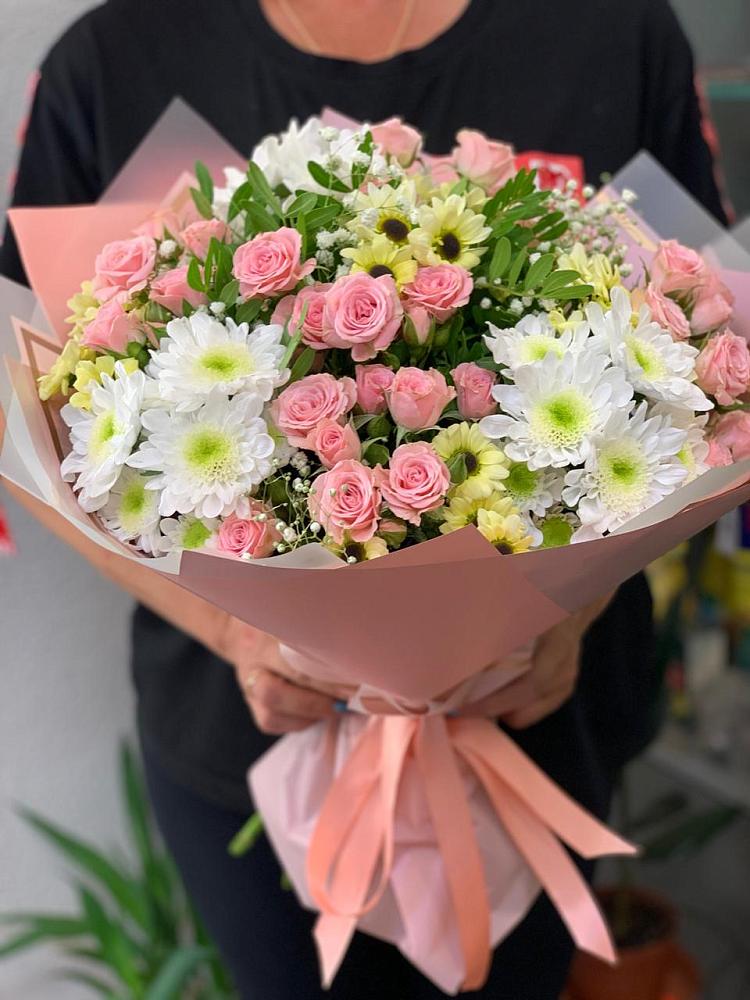 Букет цветов из: Розы и Хризантемы в Чапаевске