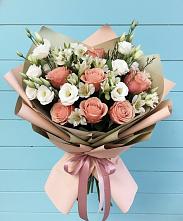 Букет цветов из:  Розы, Альстромерии и Лизиантусы #REPLACE_PRED# Чапаевске