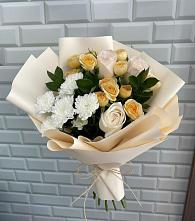 Букет цветов из:  Розы и Хризантемы в Чапаевске