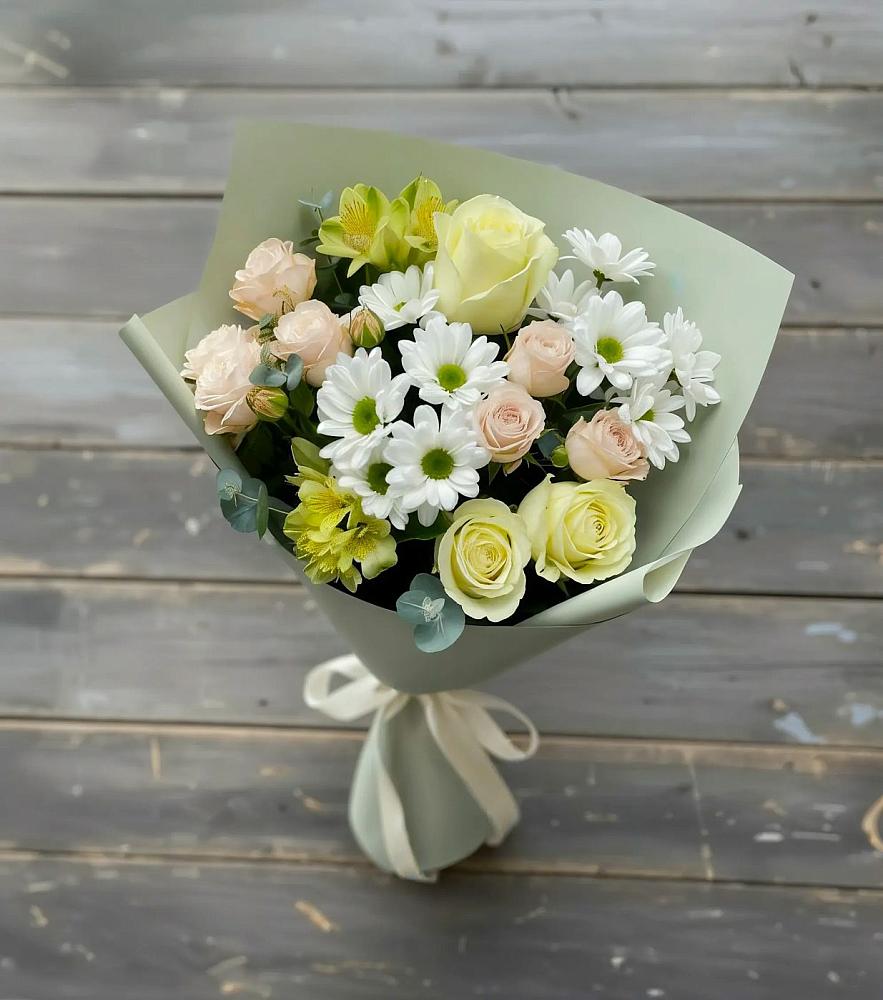Букет цветов из: Альстромерии, Розы и Хризантемы в Чапаевске