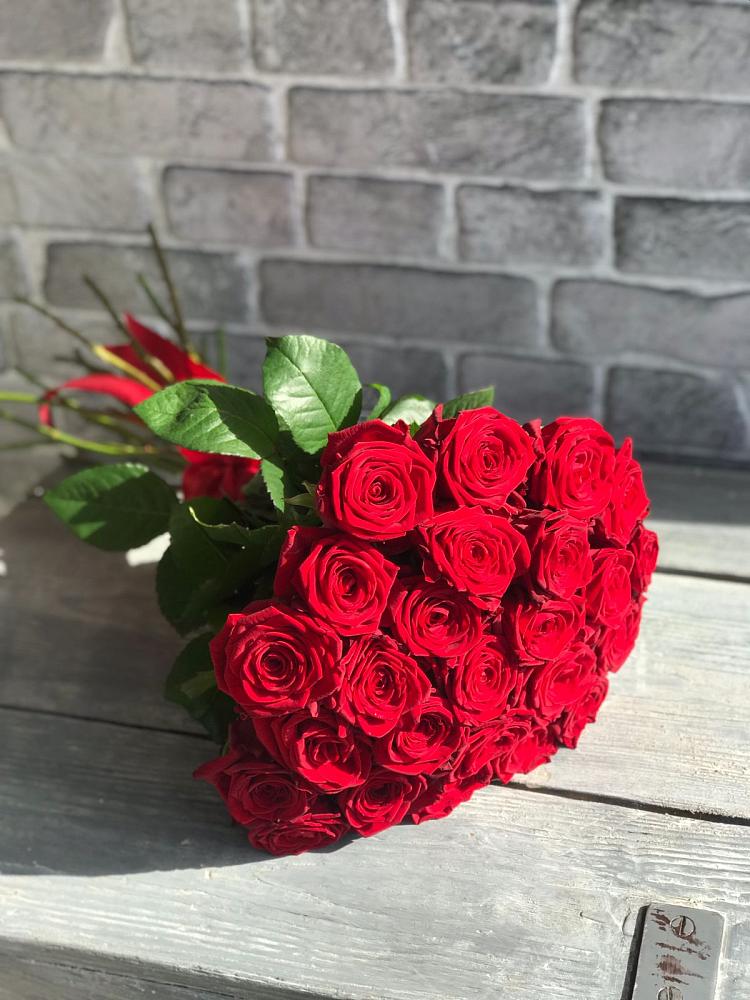 Букет Красные розы Фридом в Чапаевске