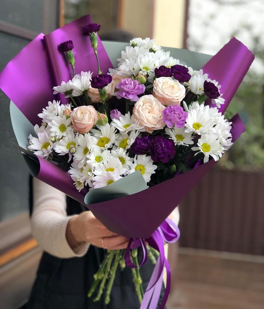 Букет цветов из: Хризантемы, Гвоздики и Розы в Чапаевске