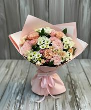Букет цветов из:  Гвоздики, Розы и Хризантемы в Чапаевске