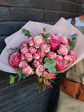 Букет цветов из:  Розы в Чапаевске