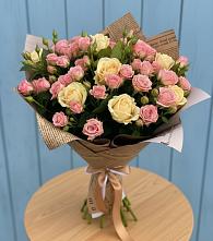 Букет цветов из:  Розы в Чапаевске