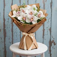 Букет цветов из:  Орхидеи и Розы #REPLACE_PRED# Чапаевске