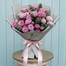 Букет цветов из:  Розы в Чапаевске